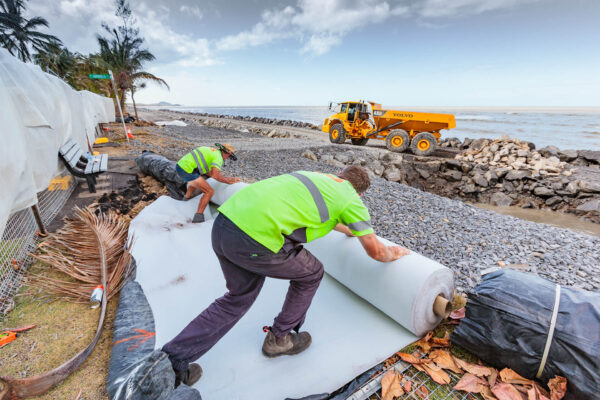 Construction-Machans-Beach-Seawall-Copyright-Seen-Australia-geotech-cloth-001