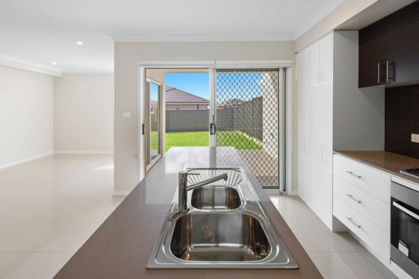 Real-Estate-Copyright-SeenAustralia-Housing-Development-006
